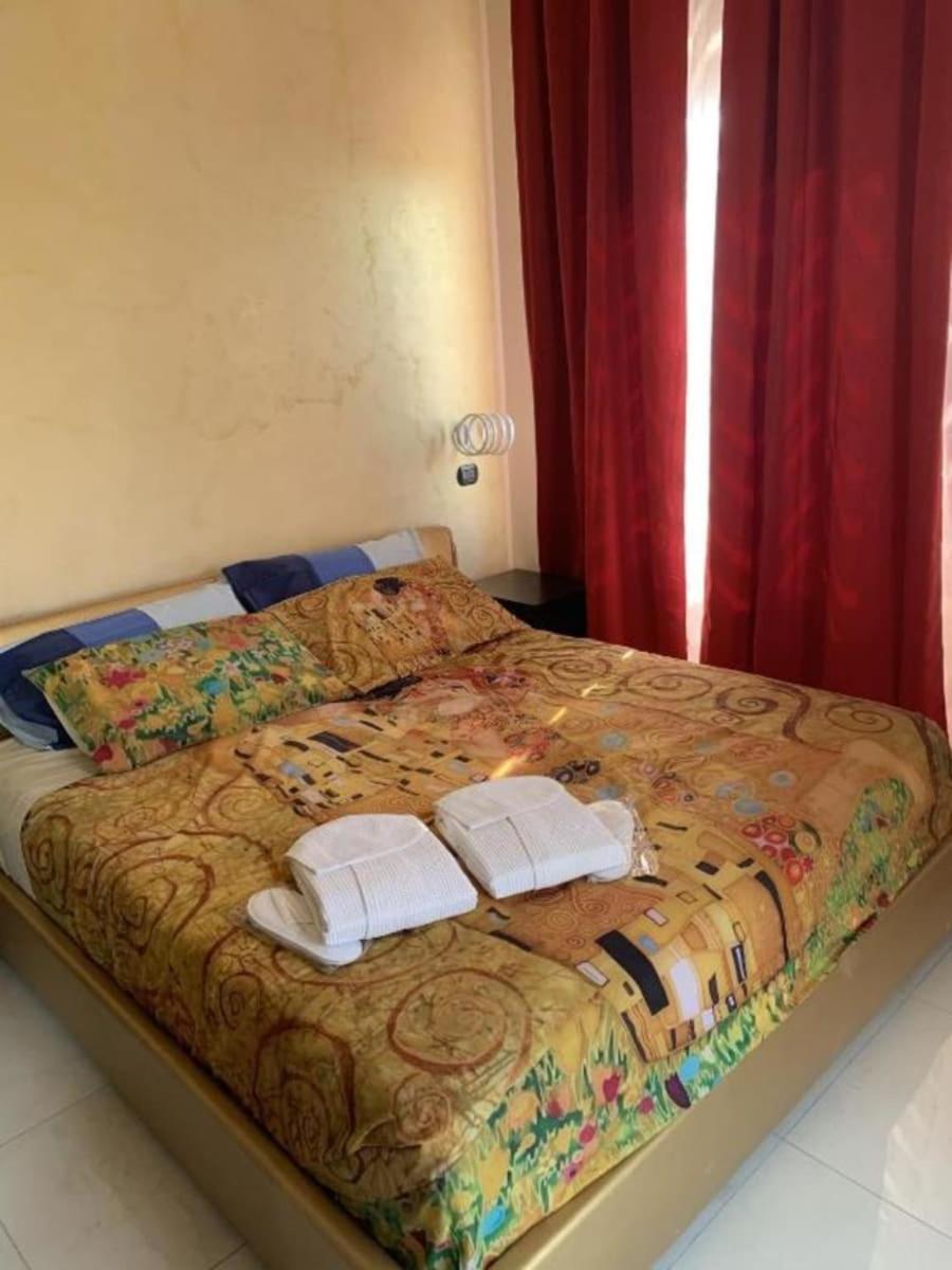 National Gallery Bed & Breakfast 2*